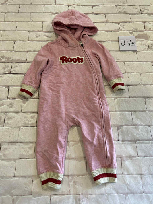 Outfits Size 6-12m Collar Staining