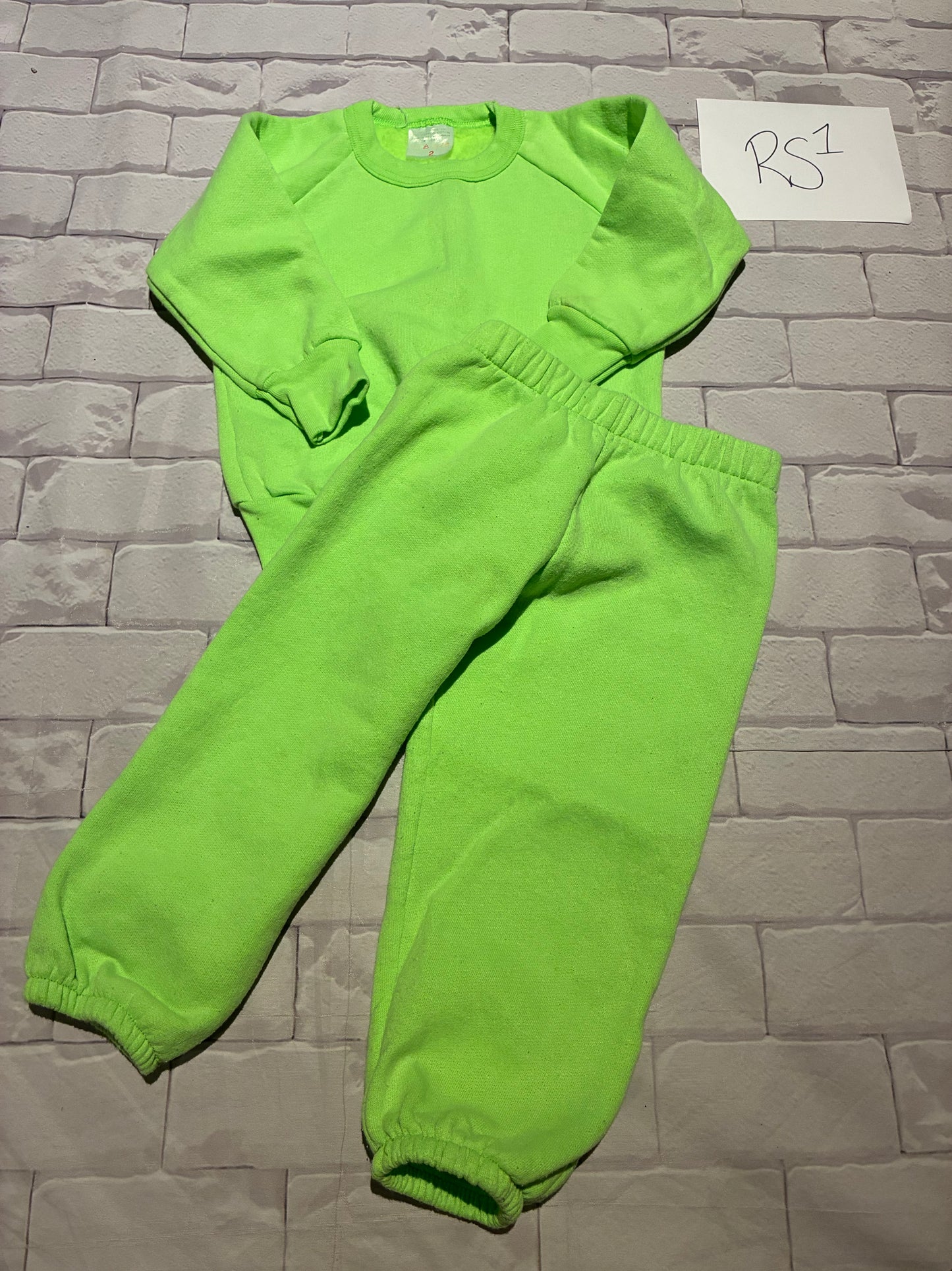 Outfit Size 2 Play Condition