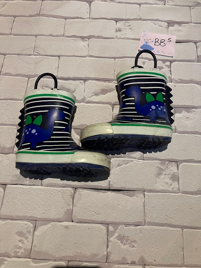 Shoes Size 6
