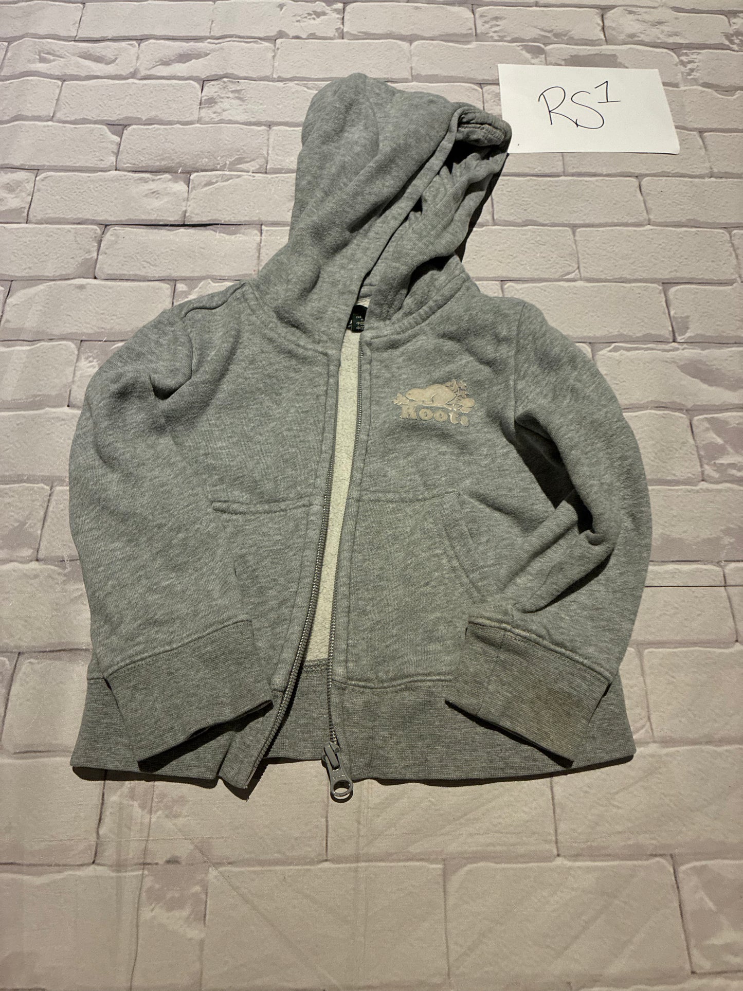 Top Size 2T Play Condition
