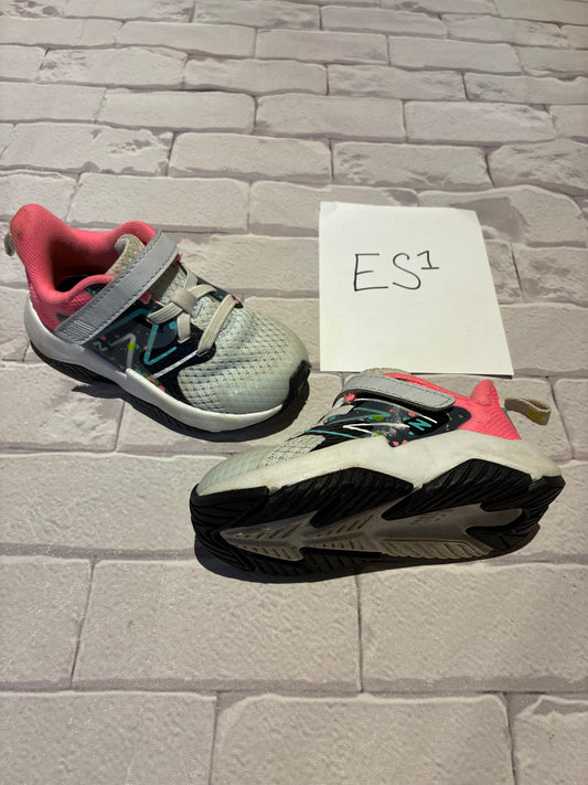 Shoes Size 6