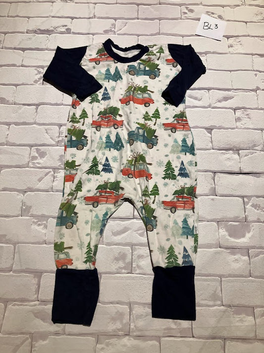 Outfit Size 18m Play