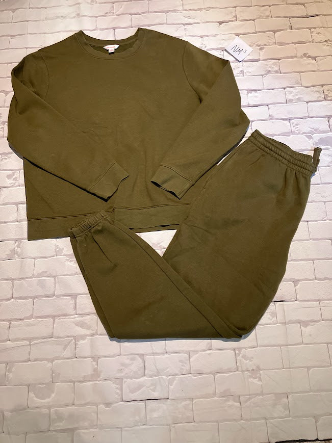 Ladies Outfit Size L