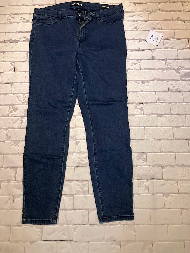 Ladies Bottoms Size 32