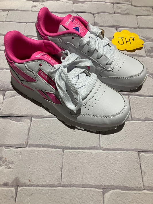 Girls Shoes Size 2 BNWT