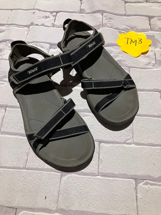 Boys Shoes Size 5