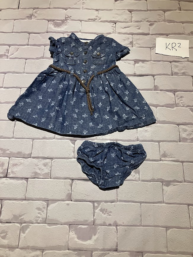 Dress Size 6m