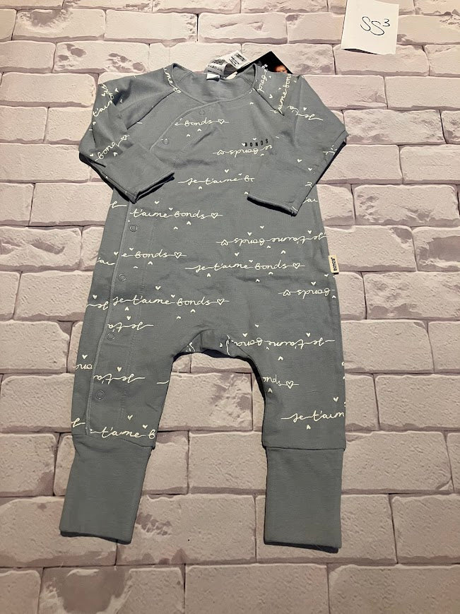 Boys Outfit Size 0-3m BNWT