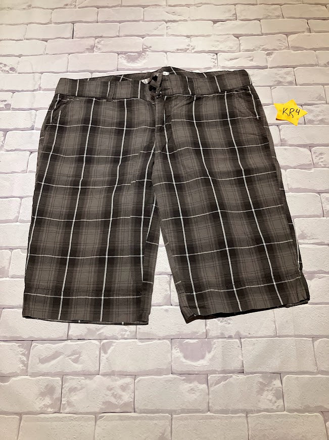 Ladies Bottoms Size 11