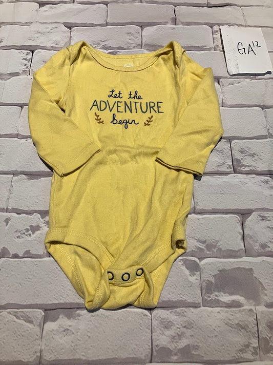 Boys Top Size 6-9m