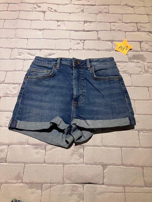 Ladies Bottoms Size 26