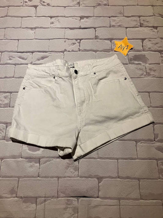 Ladies Bottoms Size 26