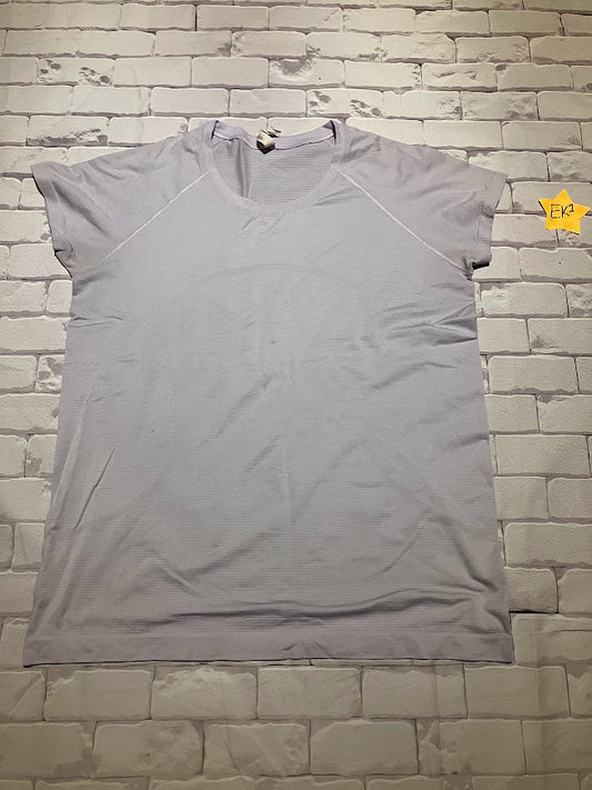 Ladies Top Size 16 Play