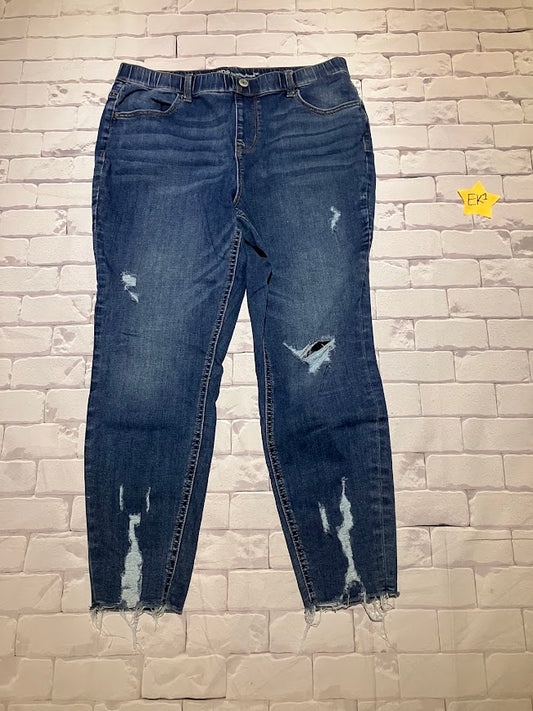 Ladies Bottoms Size L