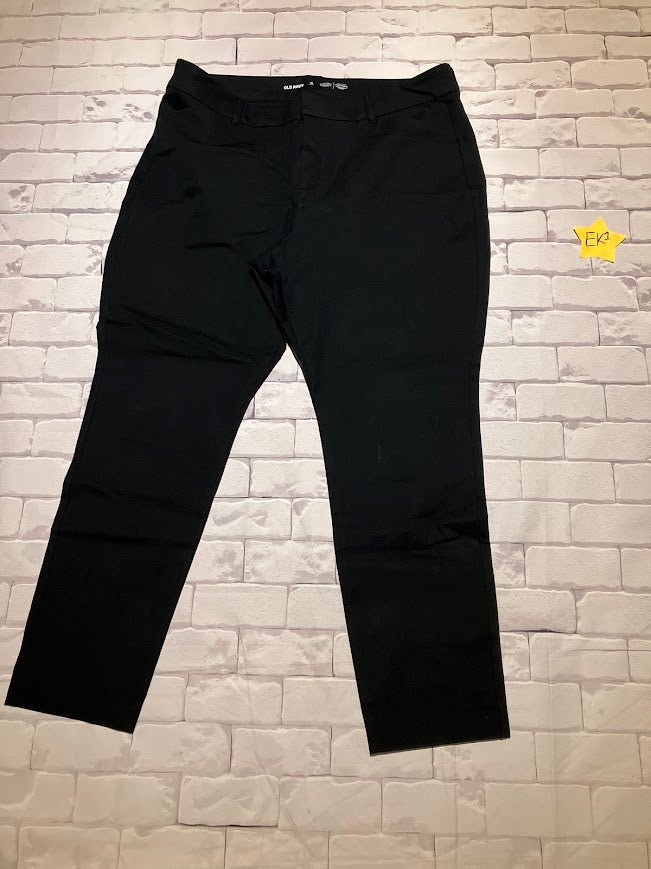 Ladies Bottoms Size 16