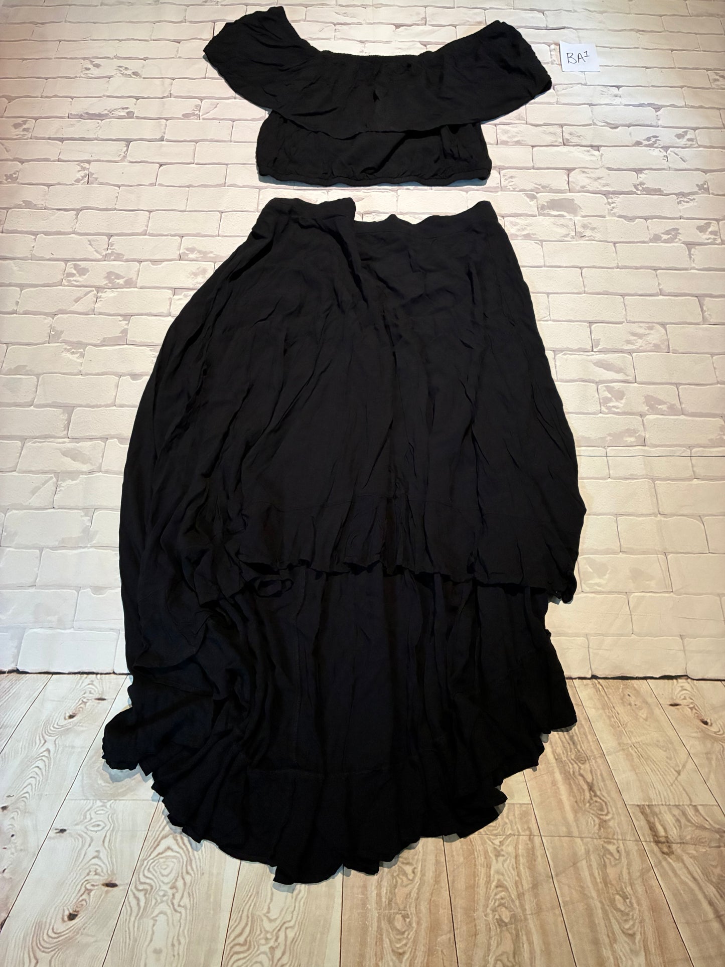 Ladies Outfit Size 1