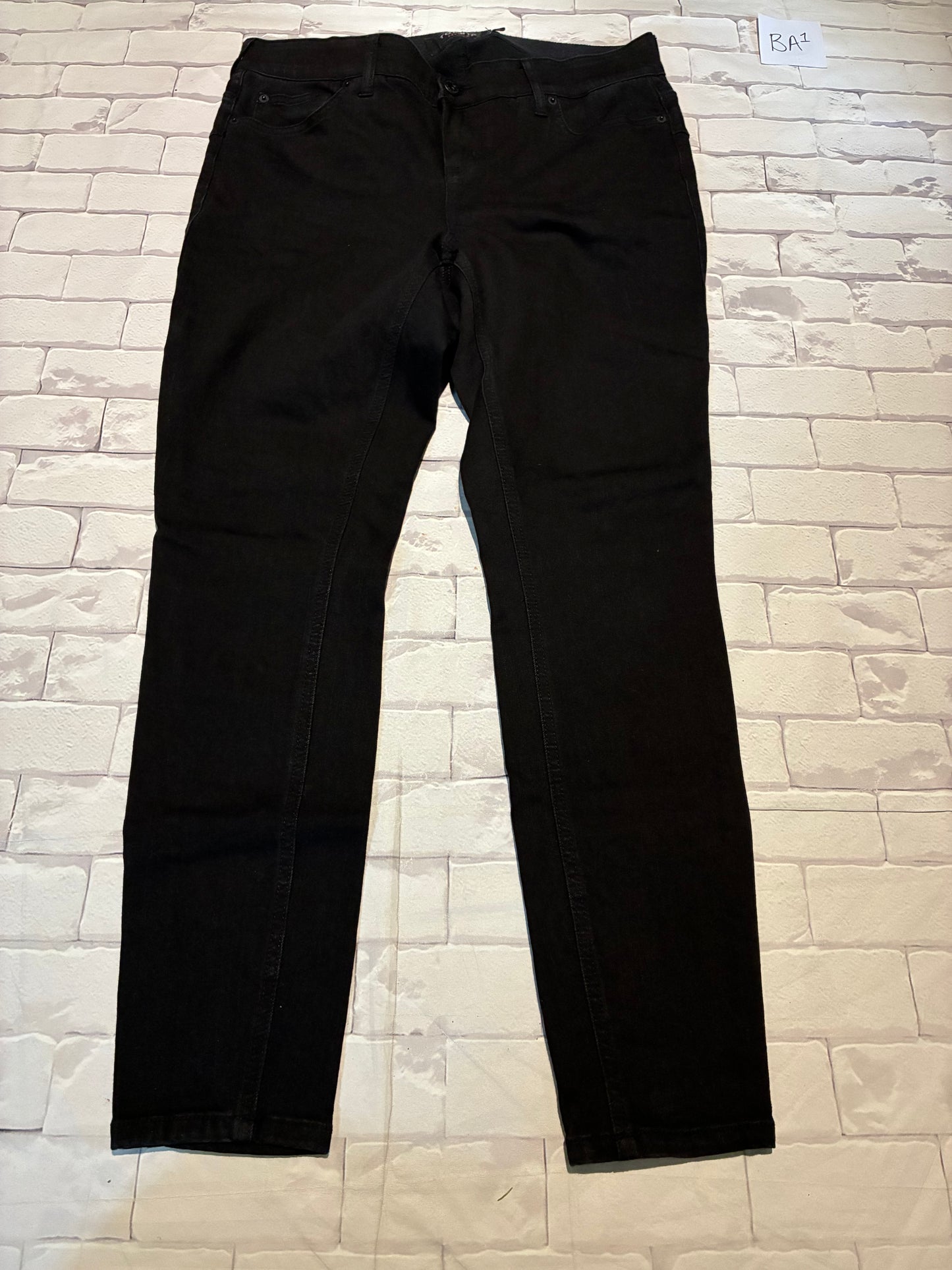Ladies Bottoms Size 14R