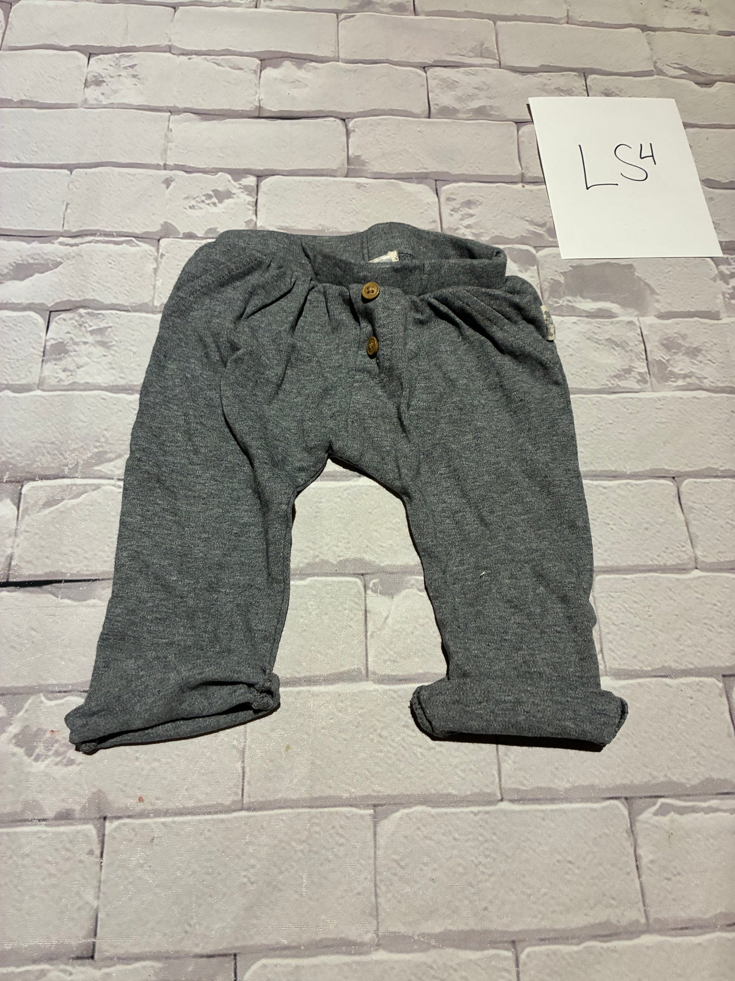 Bottoms Size 6-9m