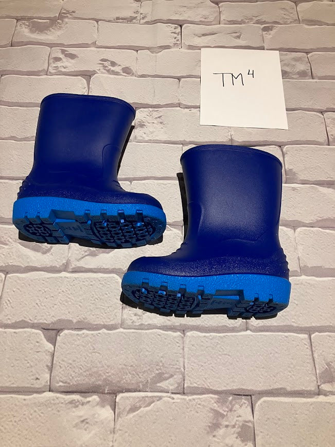 Boys Shoes Size 6