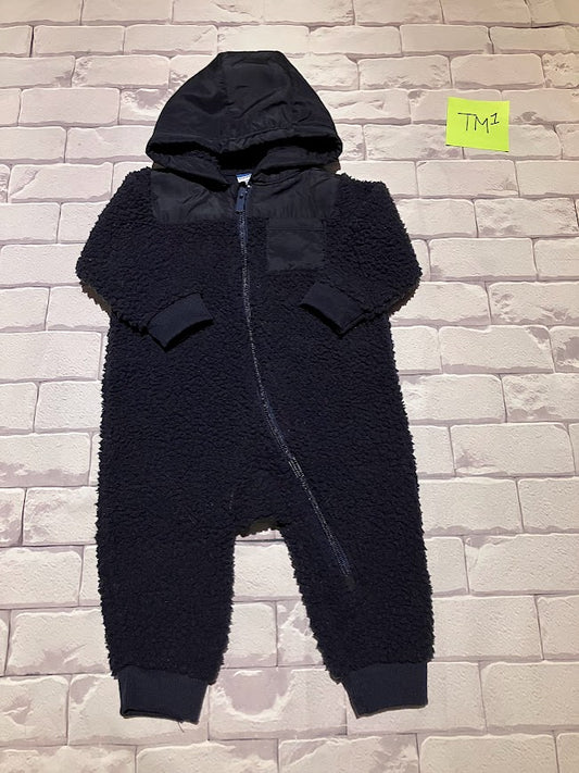 Outerwear Size 6-12m