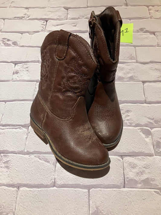 Shoes Size 8