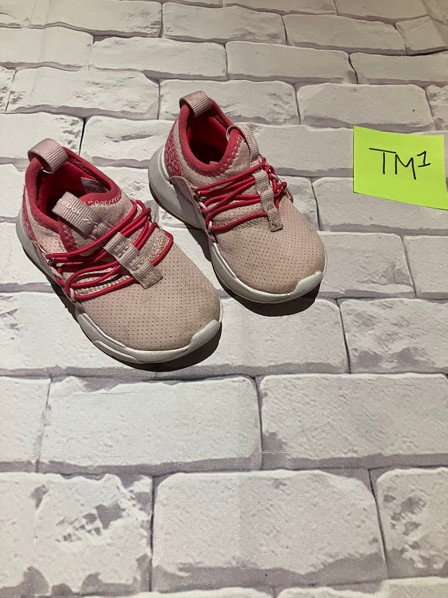 Shoes Size 5