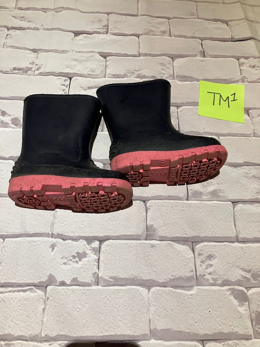 Shoes Size 6
