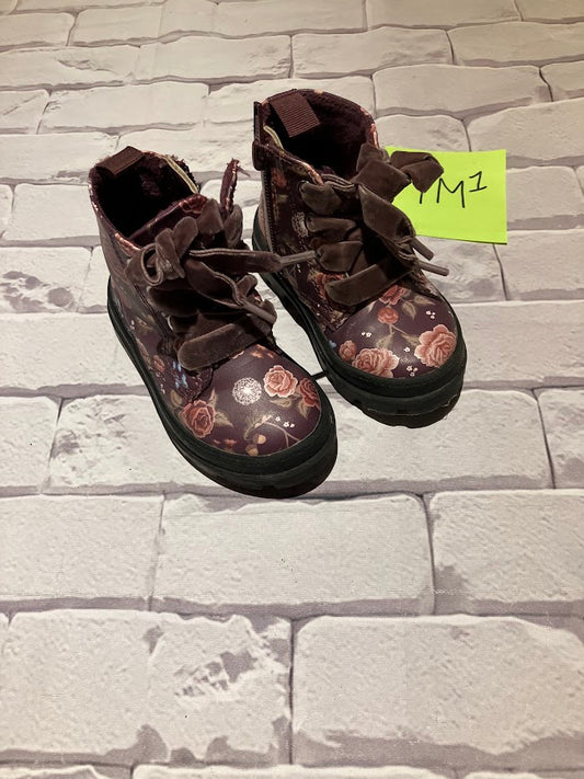 Shoes Size 4-5