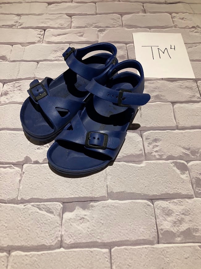 Boys Shoes Size 31