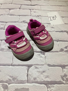 Girls Shoes Size 4