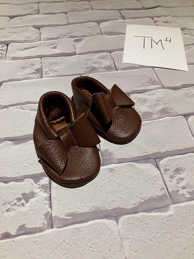 Girls Shoes Size 2