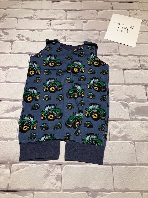 Boys Outfit Size 3-6m