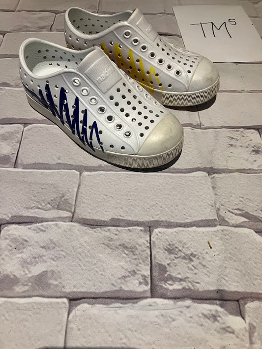 Girls Shoes Size 10