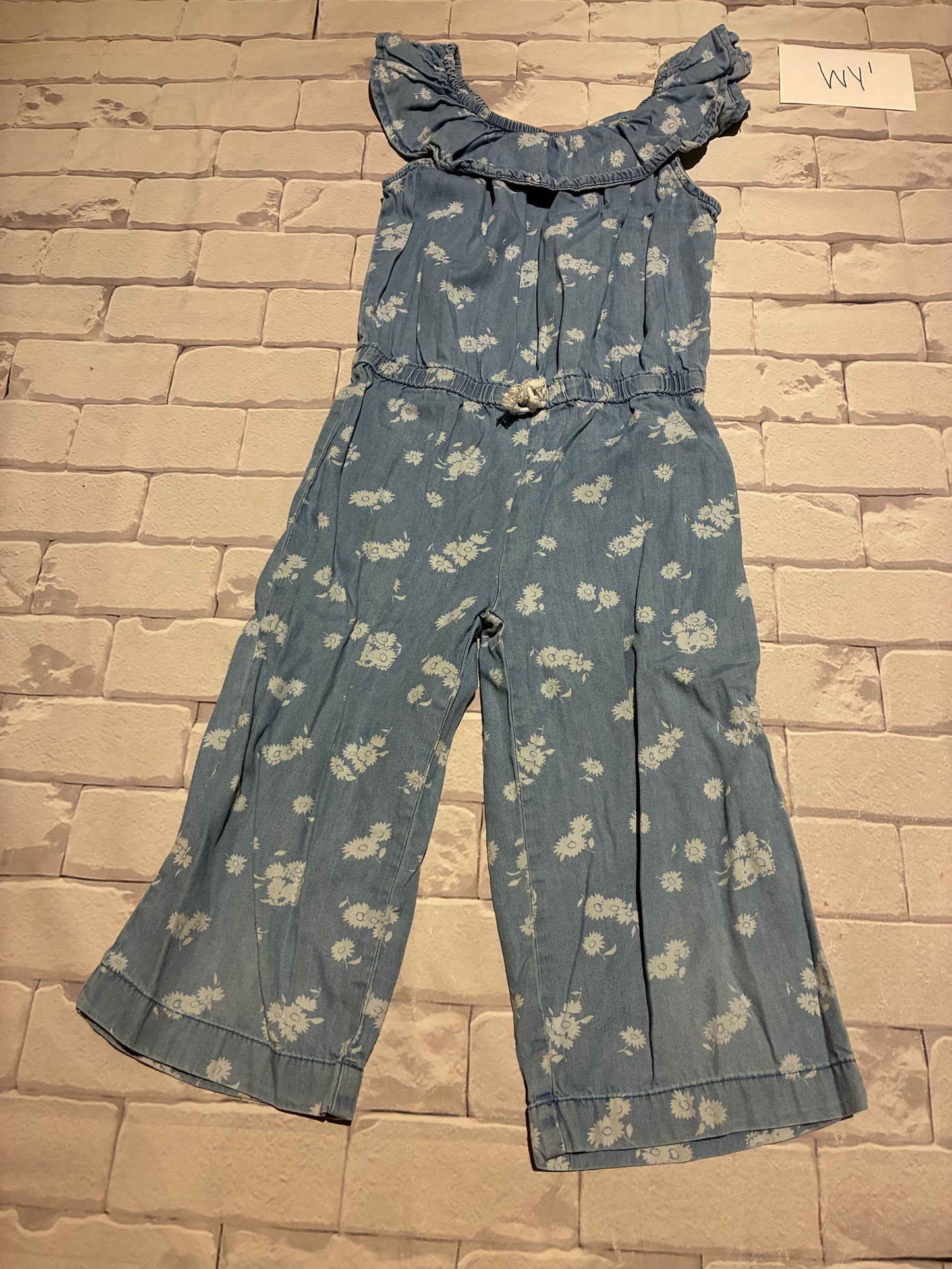 Outfit Size 4