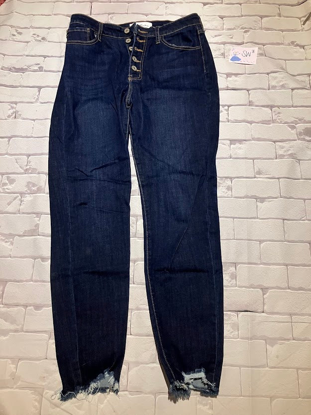 Ladies Bottoms Size 11/29