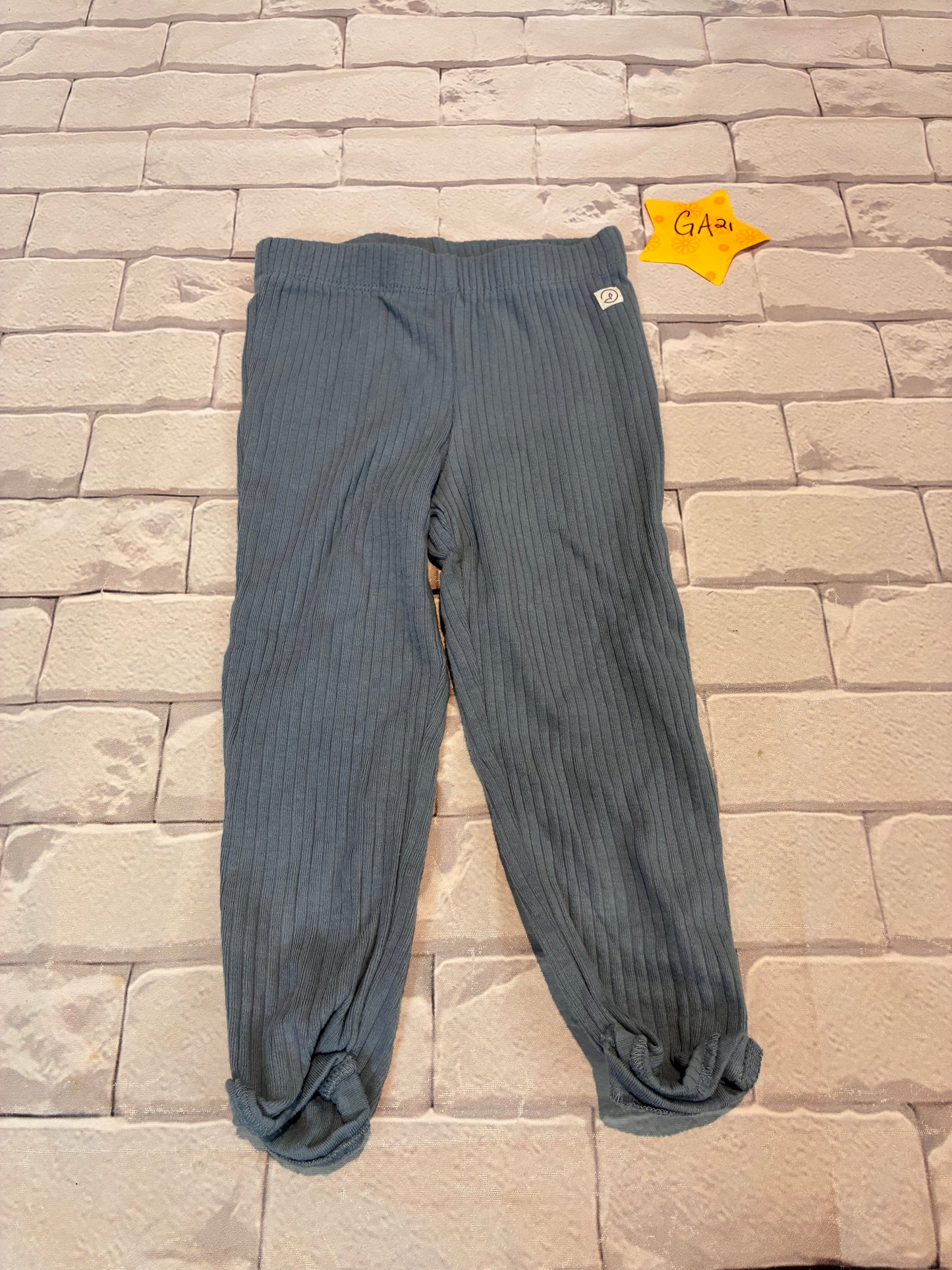 Bottoms Size 18m