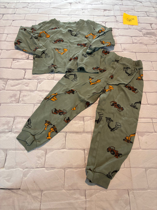 Sleepwear Size 4-5