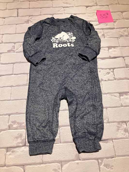 Outfit Size 12-18m