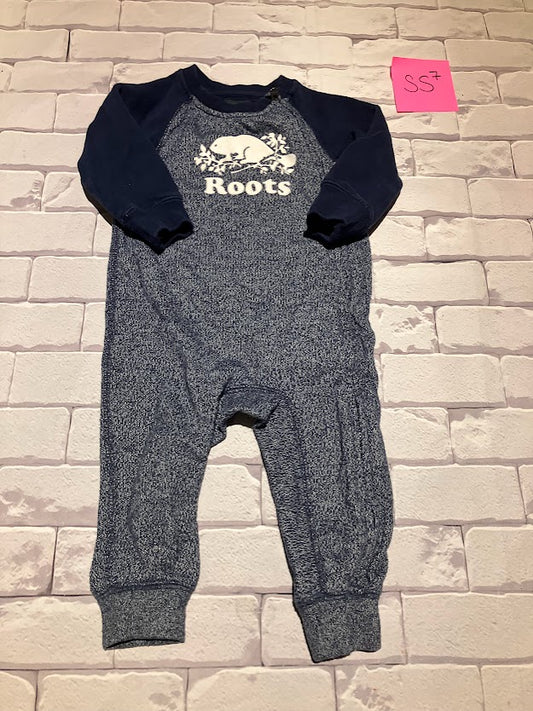 Outfit Size 12-18m