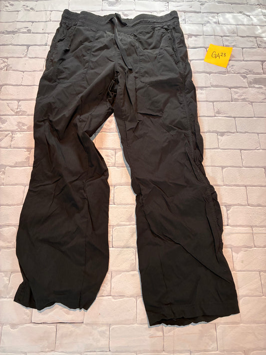 Ladies Bottoms Size M