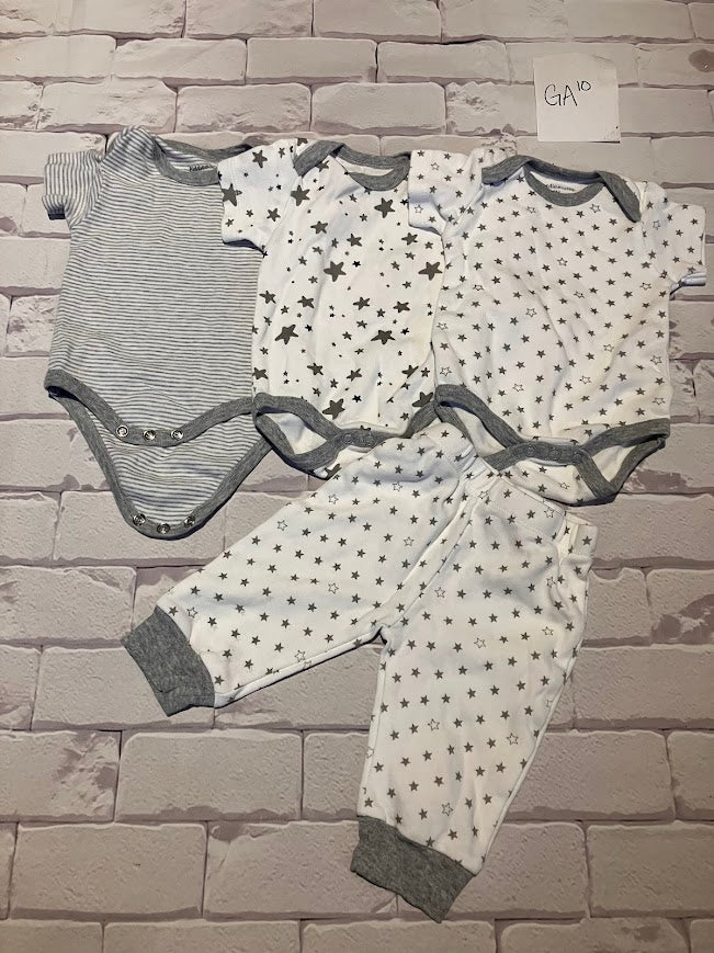 Boys Outfit Size 3m