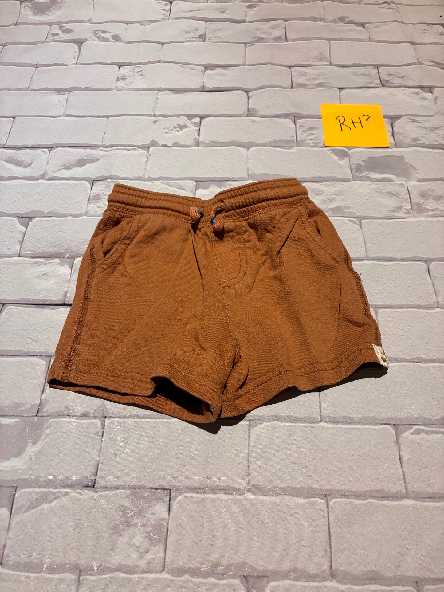 Bottoms Size 18m