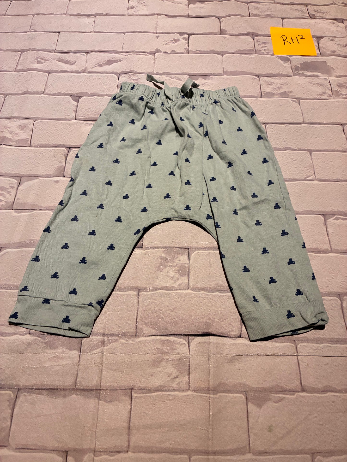 Bottoms Size 12-18m