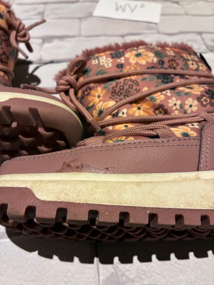 Shoes Size 11