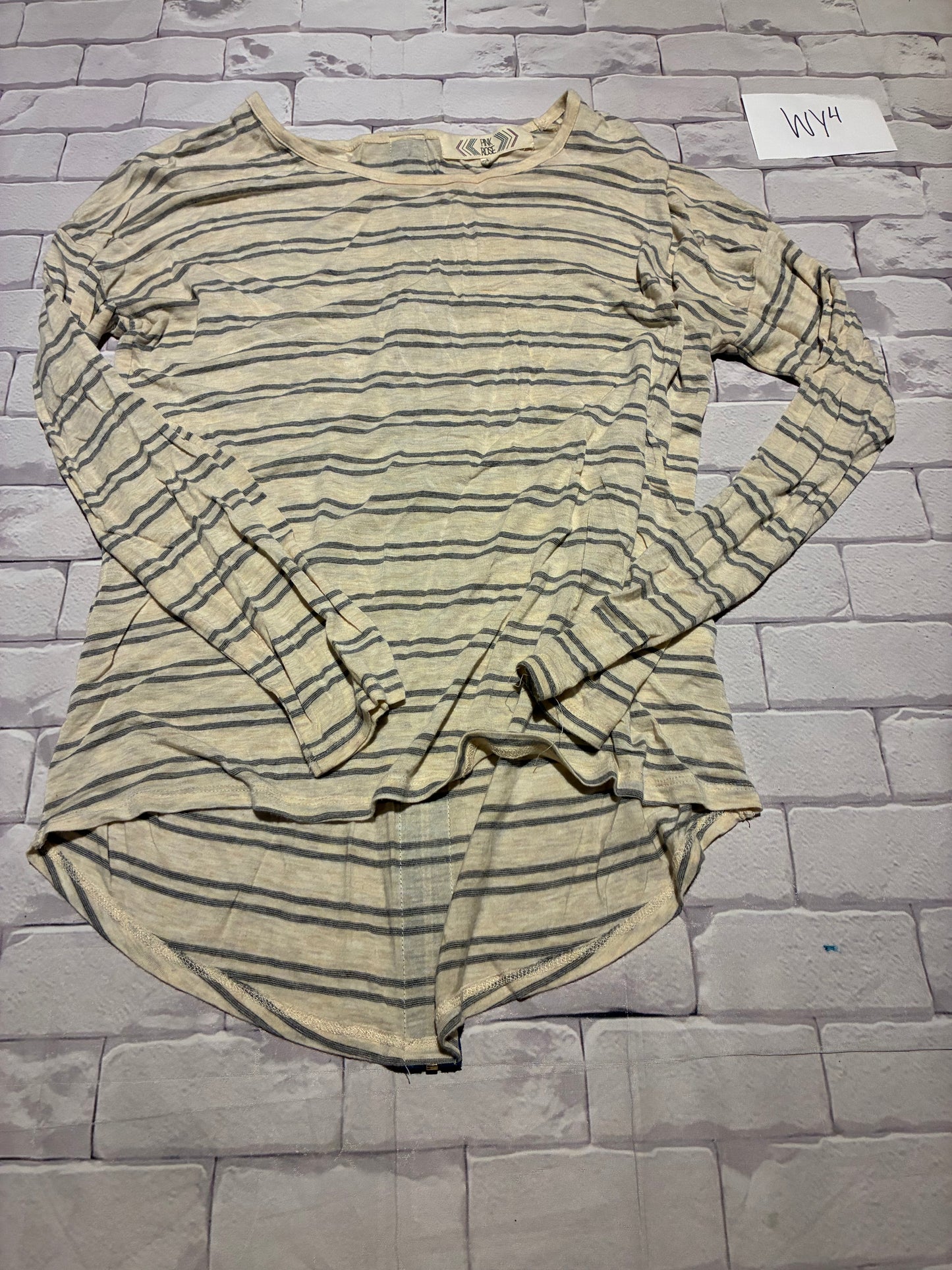Ladies Top Size M