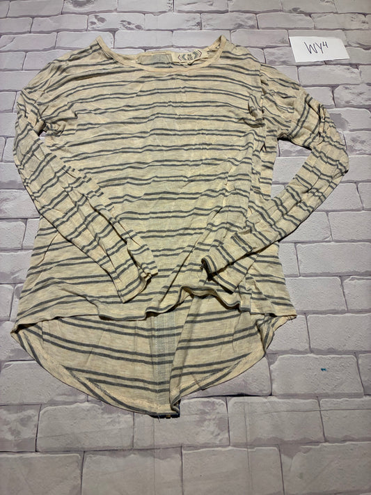 Ladies Top Size M