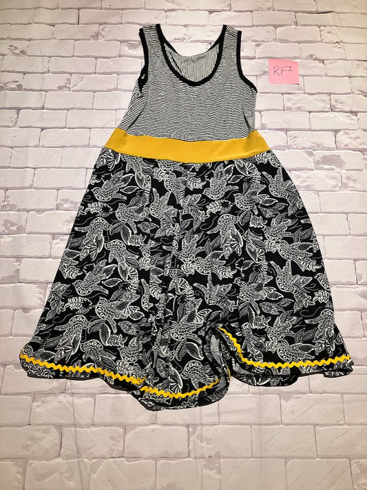 Ladies Dress Size M
