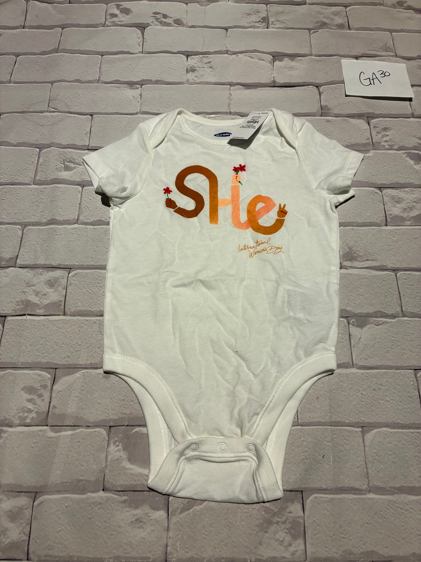 Top Size 12-18m BNWT