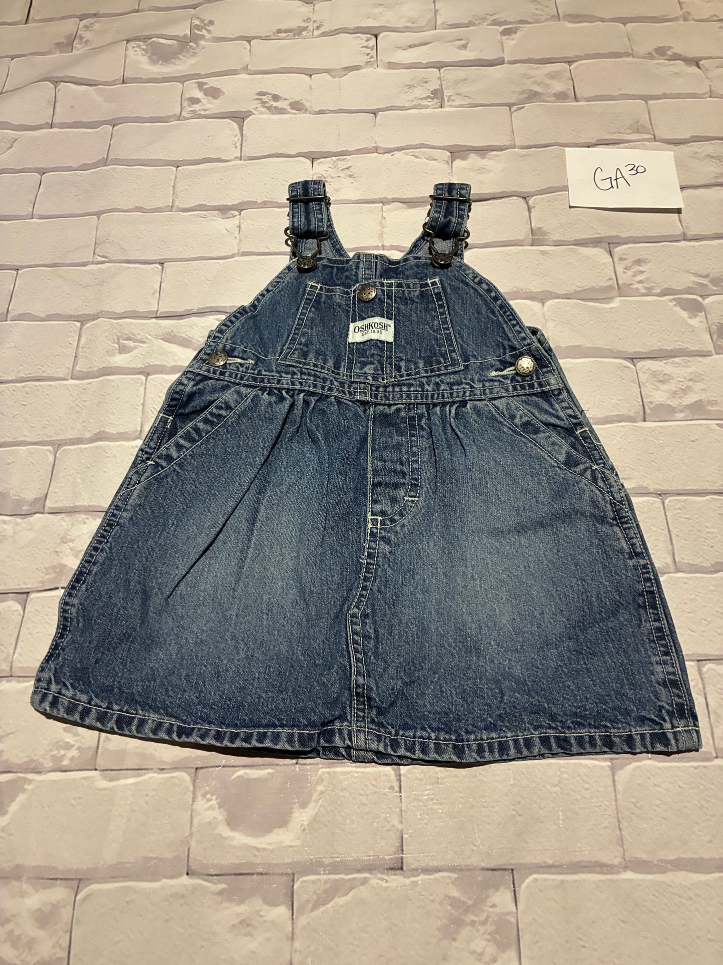 Outfit Size 18m