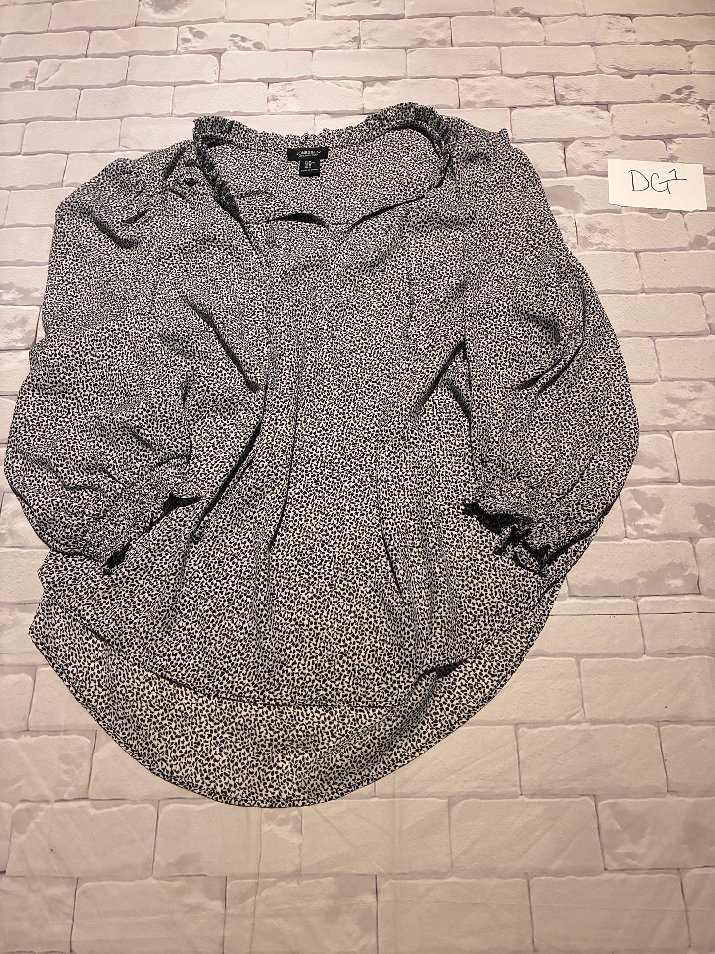 Ladies Top Size 1X
